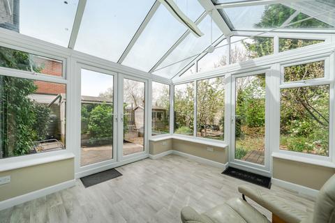 3 bedroom semi-detached house for sale, Finches Rise, Surrey GU1