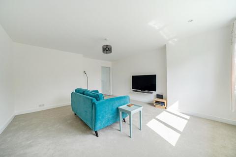 3 bedroom semi-detached house for sale, Finches Rise, Surrey GU1