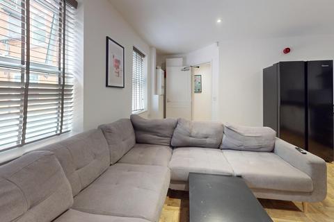 1 bedroom in a house share to rent, Lenton Boulevard, Nottingham NG7