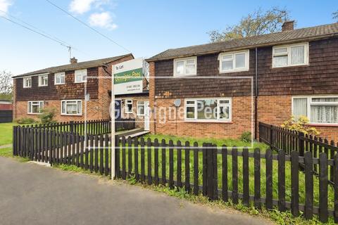 3 bed semi-detached house for rent in Pond Meadow, Guildford, GU2