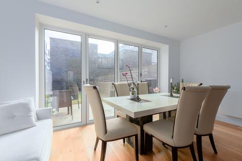 4 bedroom house for sale, Dryden Road, London, SE10