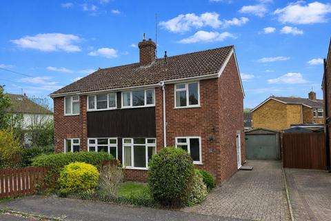 3 bedroom semi-detached house to rent, Fornham Road, Bury St. Edmunds IP32