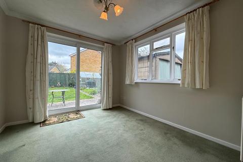 3 bedroom semi-detached house to rent, Fornham Road, Bury St. Edmunds IP32