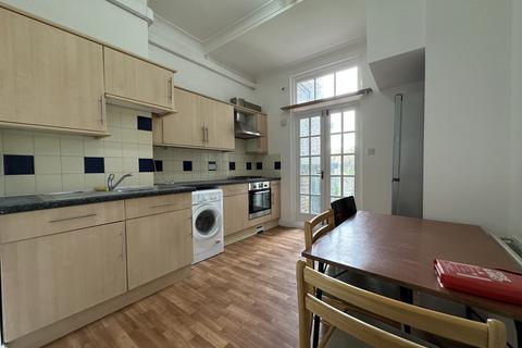 1 bedroom flat to rent, Dunford Road, Islington, N7