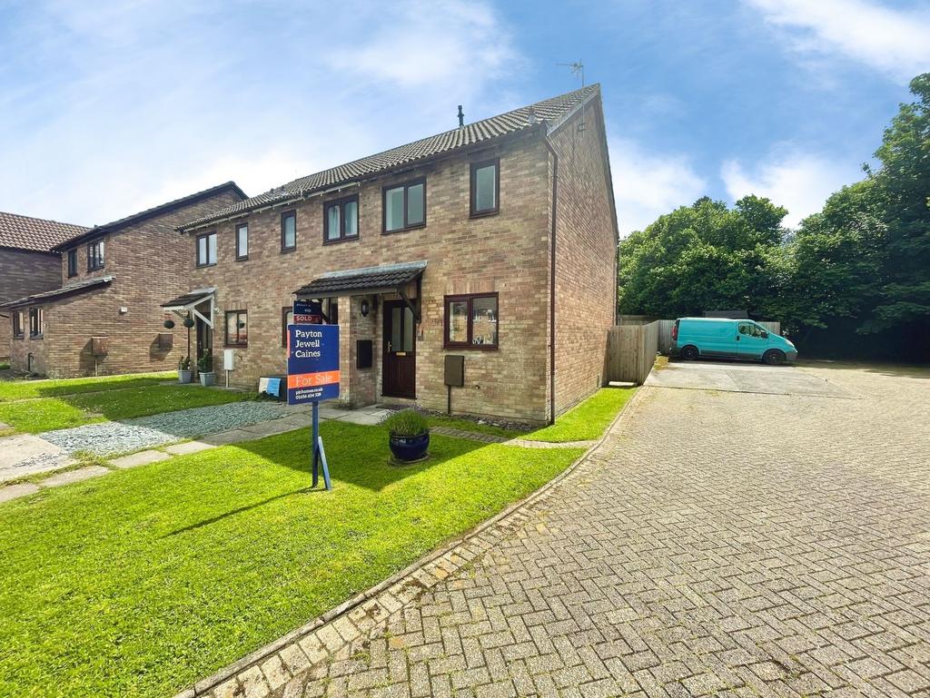 2 bedroom end of terrace house for sale