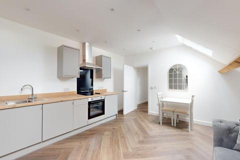 2 bedroom flat to rent, The Grove, Nottingham NG7