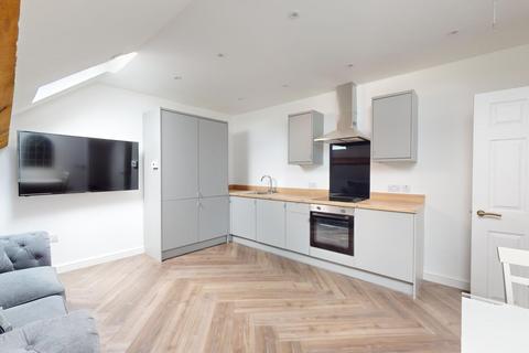 2 bedroom flat to rent, The Grove, Nottingham NG7