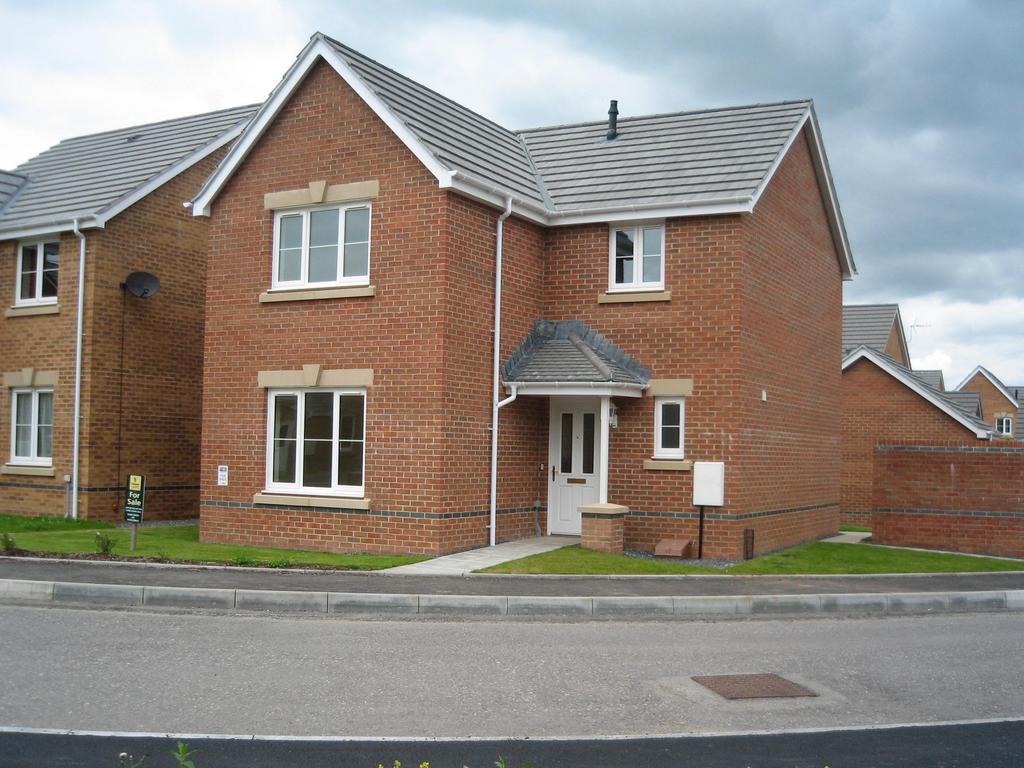 4 bedroom detached house for sale