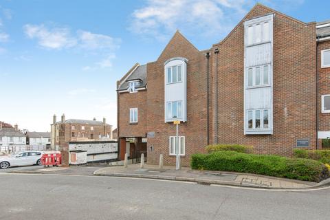 2 bedroom flat for sale, Upper King Street, Royston