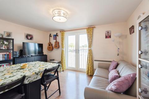 2 bedroom flat for sale, Upper King Street, Royston