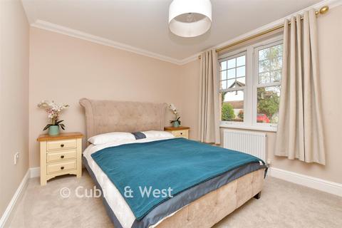 Park Rise, Leatherhead, Surrey
