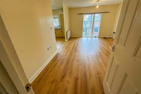 2 bedroom flat to rent, Knighton Lane, Leicester