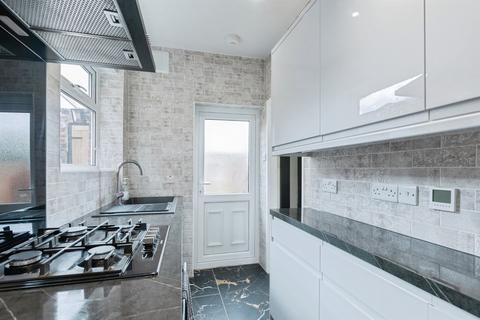 3 bedroom semi-detached house for sale, Somerset Avenue, Leicester