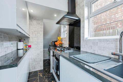 3 bedroom semi-detached house for sale, Somerset Avenue, Leicester