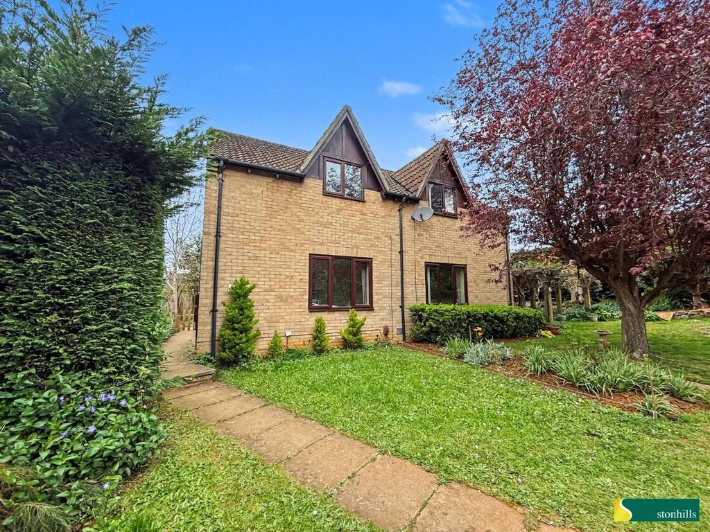 Sentinel Road Sentinel Road, Northampton NN4 2 bed semi-detached house for sale - £ ...