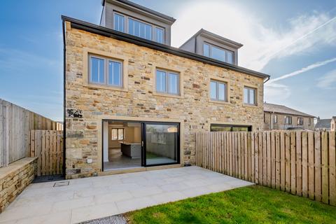3 bedroom semi-detached house for sale, Brogden View, Barnoldswick, Lancashire, BB18