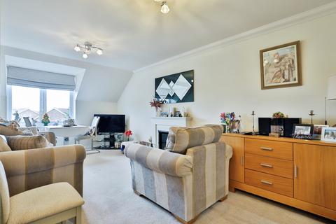 1 bedroom flat for sale, Stuart Road, Highcliffe, Christchurch, Dorset, BH23