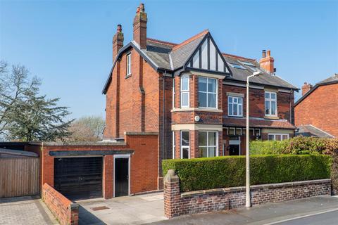5 bedroom semi-detached house for sale, Windsor Road, Chorley