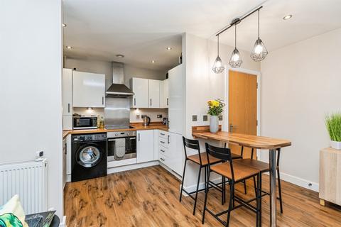 2 bedroom flat for sale, The Mallards, Totton, SOUTHAMPTON