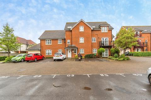 2 bedroom flat for sale, The Mallards, Totton, SOUTHAMPTON