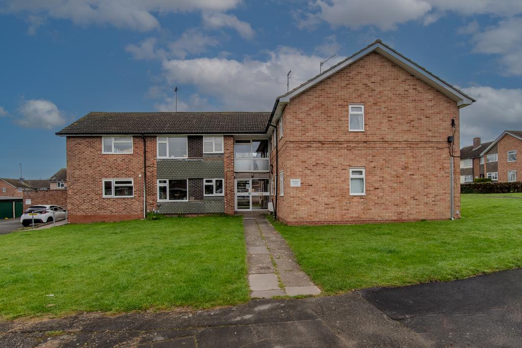 2 bedroom flat for sale