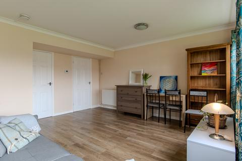 2 bedroom flat for sale, Meadow Close, Stratford-upon-Avon CV37