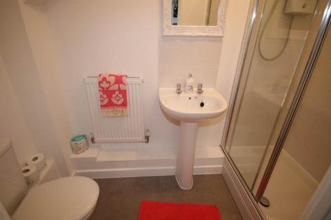 2 bedroom house to rent, Pritchard Court, Canterbury, Kent