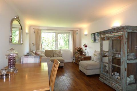 undefined, Worcester Road, Malvern, Worcestershire, WR14
