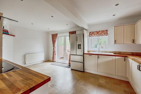 4 bedroom semi-detached house for sale, Ifold Road, Redhill