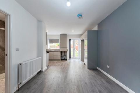 3 bedroom end of terrace house for sale, Ringswood Road, Solihull, West Midlands, B92