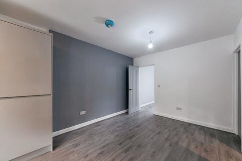 3 bedroom end of terrace house for sale, Ringswood Road, Solihull, West Midlands, B92