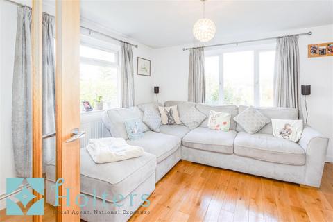 3 bedroom detached bungalow for sale, Warden Close, Presteigne LD8
