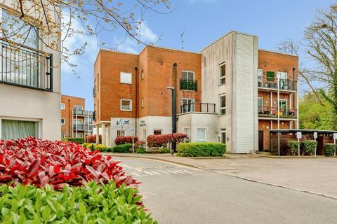 2 bedroom apartment for sale, Thornton Side, Redhill