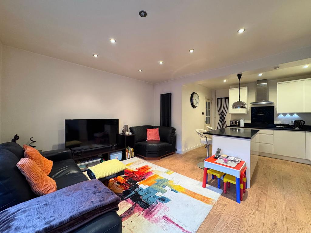 Lounge/kitchen/dining area