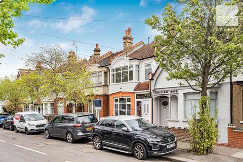 3 bedroom house to rent, Lyndhurst Road, London