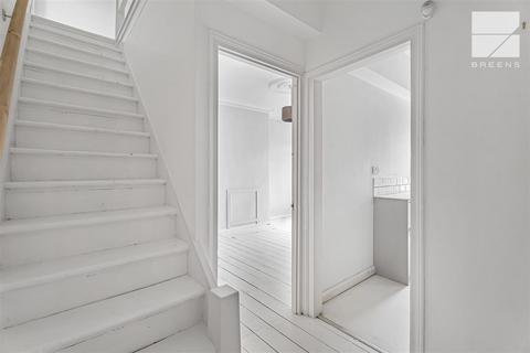 3 bedroom house to rent, Lyndhurst Road, London