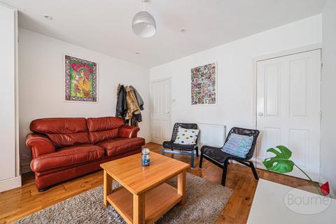 3 bedroom semi-detached house for sale, South Road, Guildford, Surrey, GU2