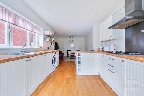 3 bedroom semi-detached house for sale, South Road, Guildford, Surrey, GU2