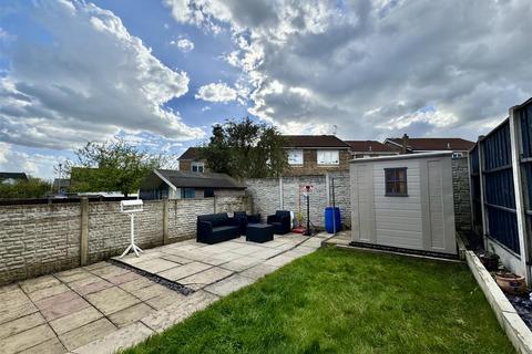 4 bedroom semi-detached house for sale, Snailsden Way, Staincross, Barnsley, S75 6EE