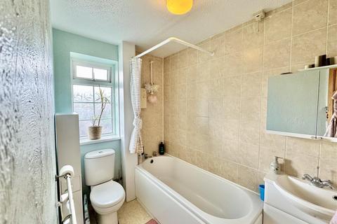 4 bedroom semi-detached house for sale, Snailsden Way, Staincross, Barnsley, S75 6EE
