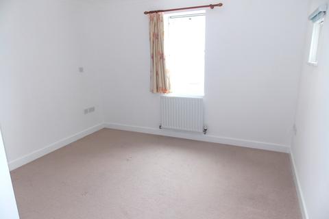 1 bedroom flat to rent, Pickering Road, Barking, IG11