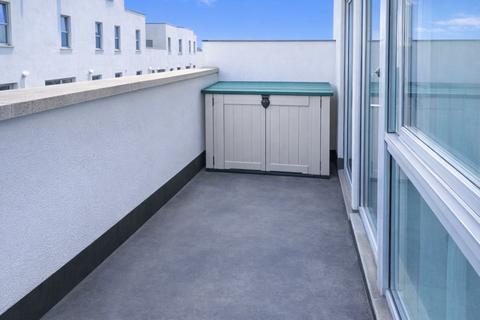 1 bedroom flat to rent, Pickering Road, Barking, IG11