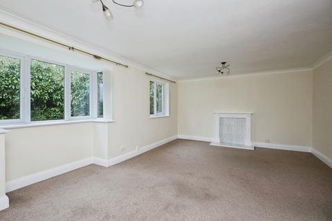 1 bedroom flat for sale, Shelley Park, Station Road, Heathfield, East Sussex, TN21