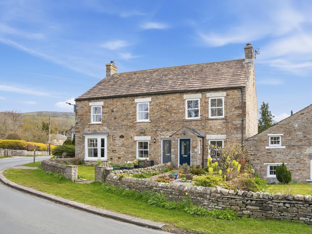3 bedroom cottage for sale