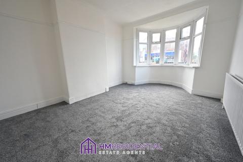 3 bedroom flat to rent, Benwell, Newcastle upon Tyne NE15