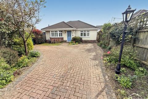 2 bedroom bungalow for sale, Beswick Avenue, Bournemouth, BH10 4