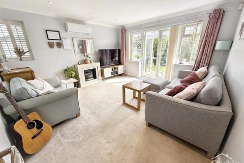 2 bedroom bungalow for sale, Beswick Avenue, Bournemouth, BH10 4