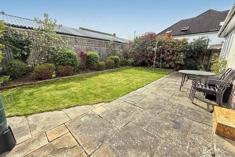 2 bedroom bungalow for sale, Beswick Avenue, Bournemouth, BH10 4