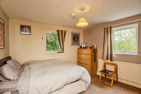 3 bedroom penthouse for sale, King Charles Place, St. Johns, Worcester