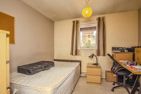 3 bedroom penthouse for sale, King Charles Place, St. Johns, Worcester